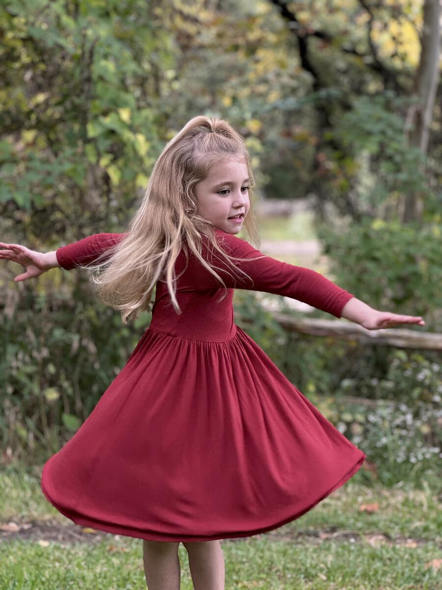 Viganette Teagan Reversible Dress model red