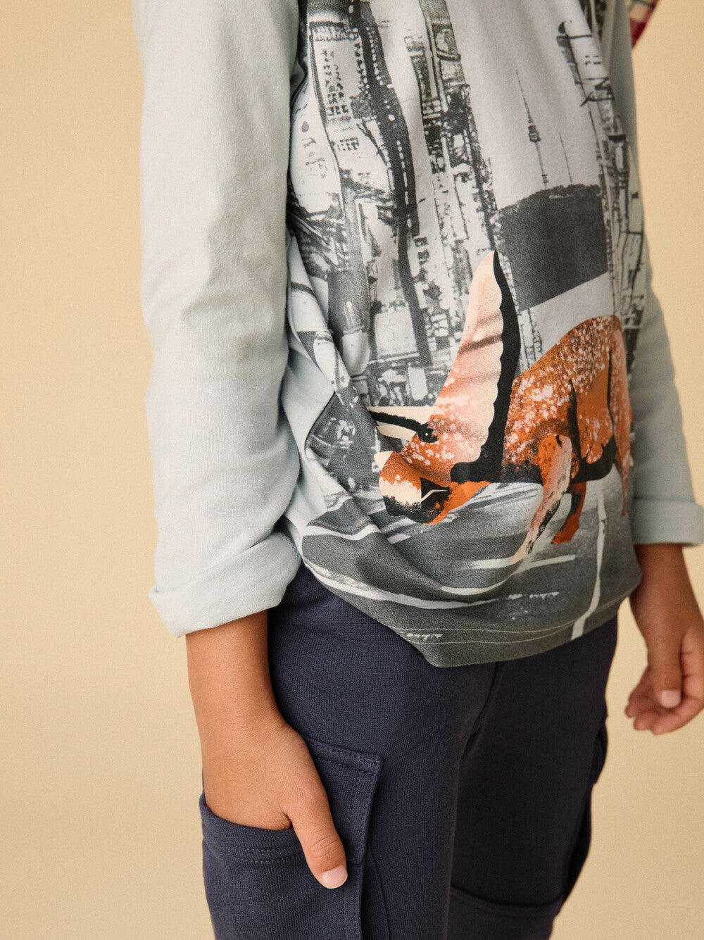 Tea Collection Dino in Seoul Tee detail
