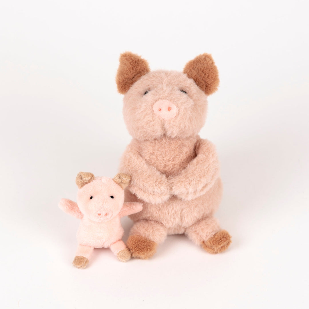 Egmont Squirrel With Baby side