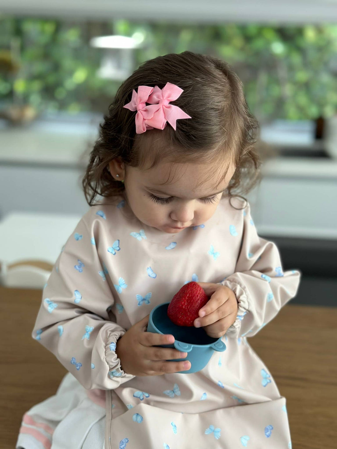 Ali+Oli Stackable Snack Bowl Set girl