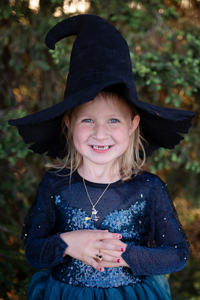 Great Pretenders Black Mighty Witch Hat  model