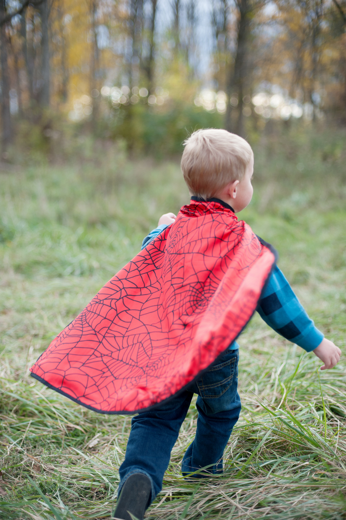 Color-A-Cape Spider Super Hero