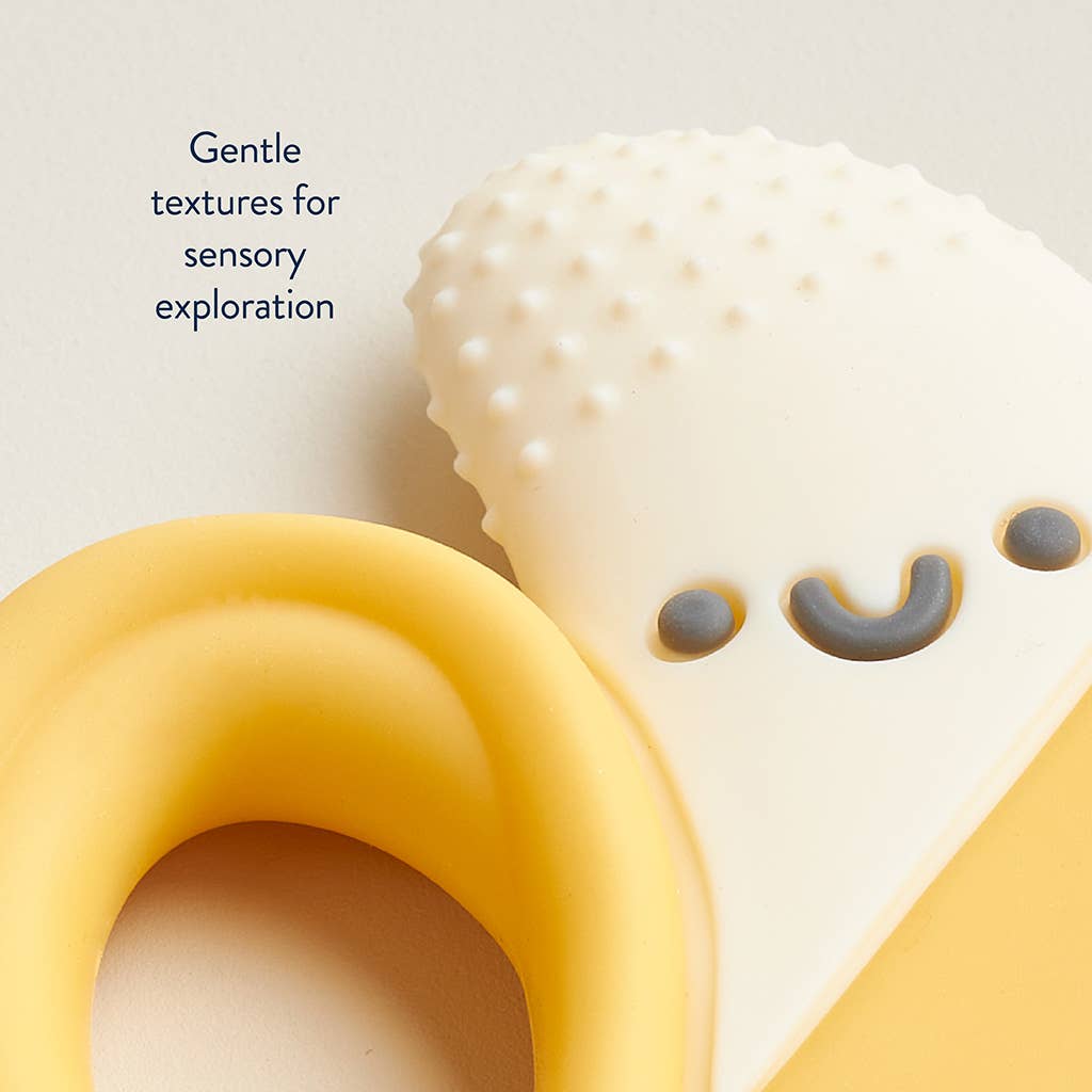 Itzy Ritzy Banana Chew Crew® detail