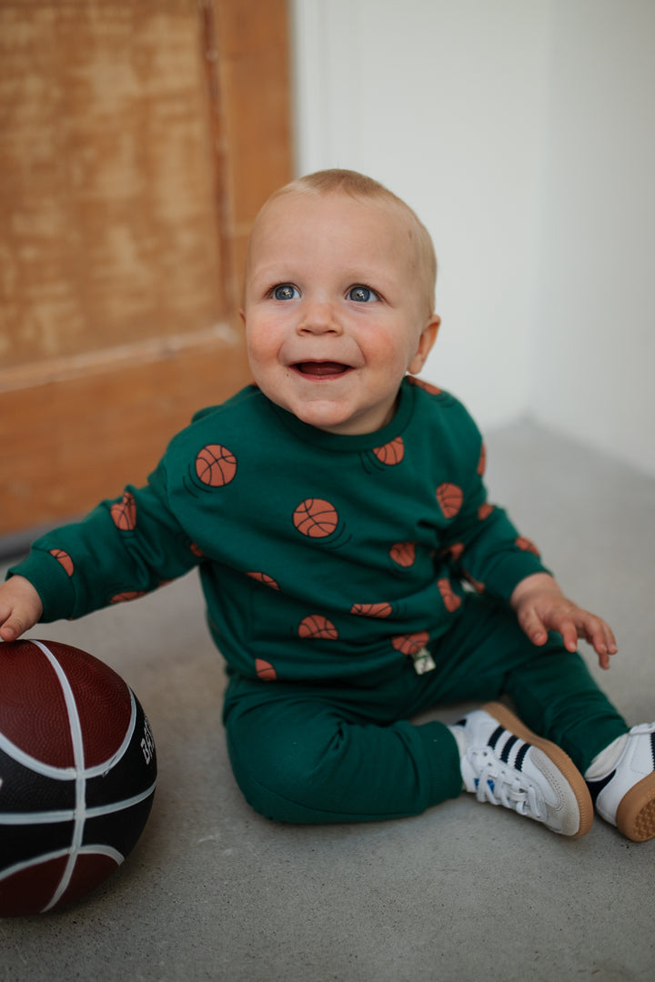 Babyface Basketballs Sweatshirt model too
