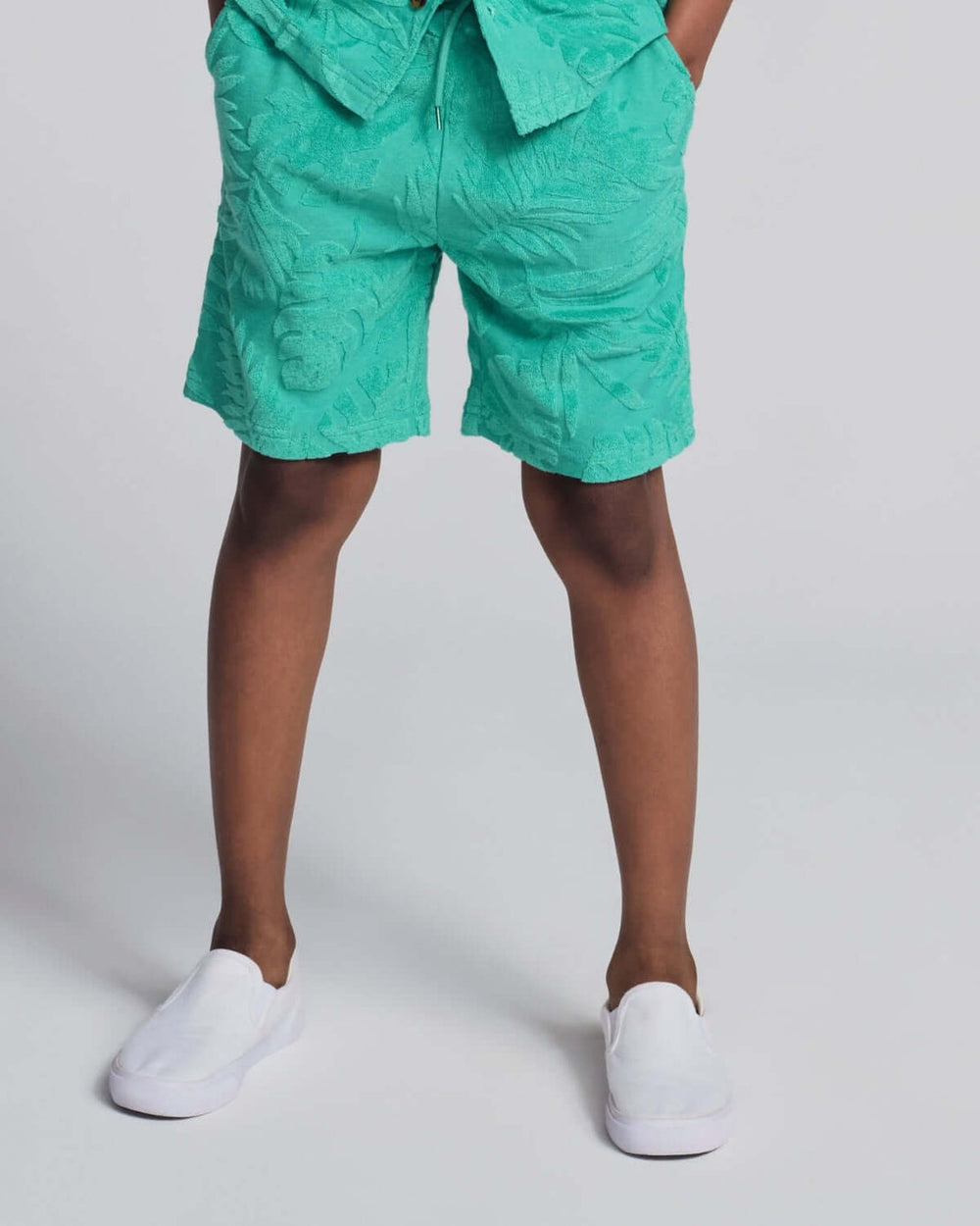 Appaman Emerald Resort Shorts  model