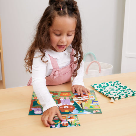 Mudpuppy Happy Campers Puzzle to Go  model