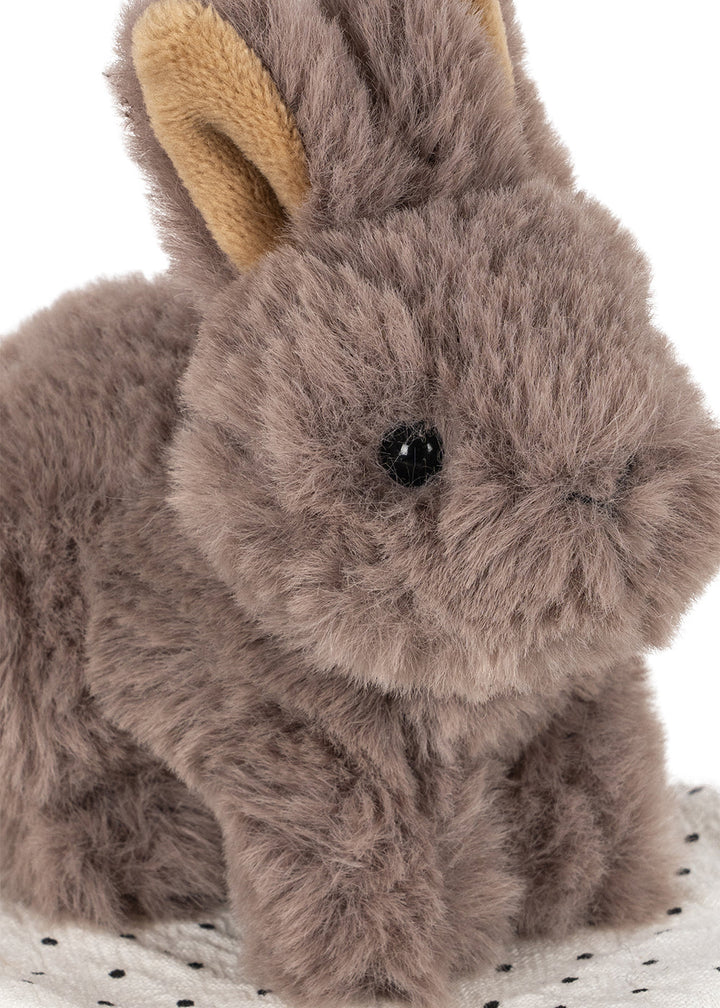 Konges Slojd Bunny Take Care of Me close