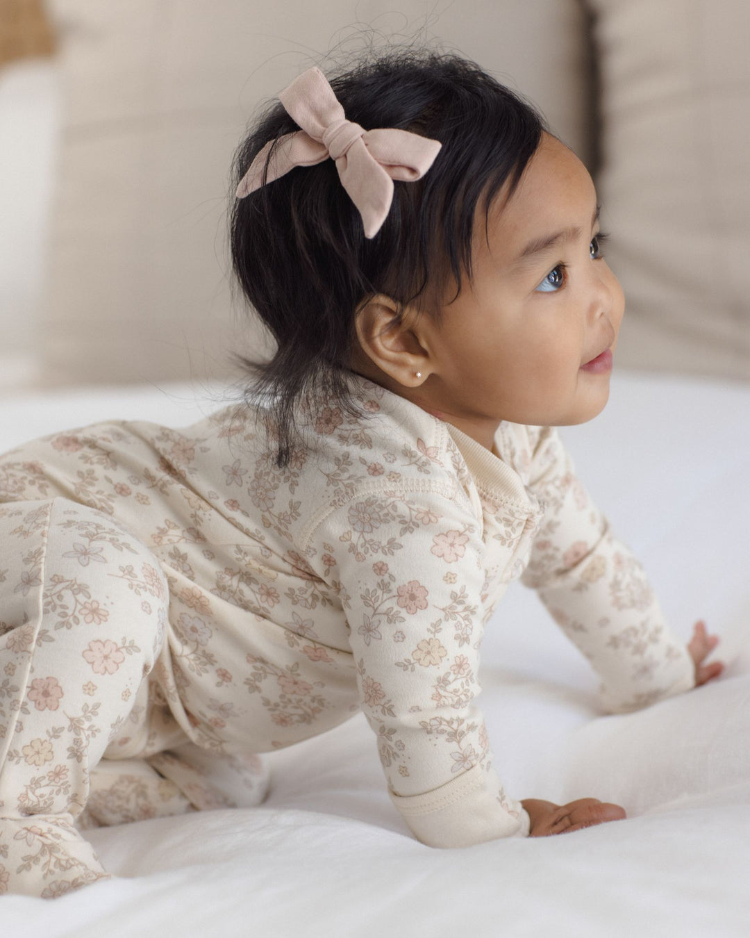 Quincy Floral Vine Zip Sleeper model close