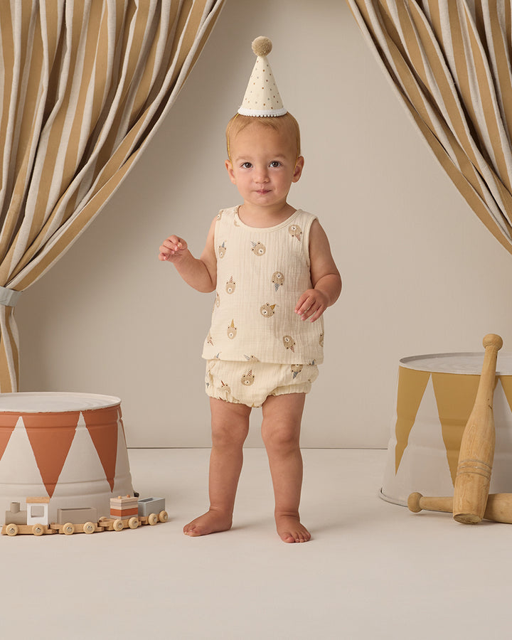 Quincy Mae Party Bears Tank Set model hat