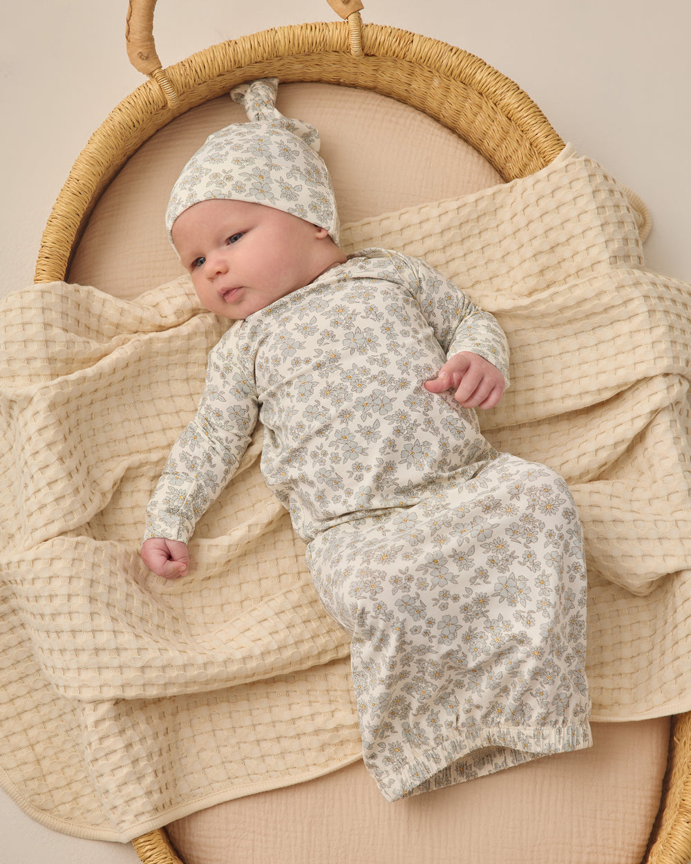 Quincy Mae Blue Floral Bamboo Gown & Hat Set model