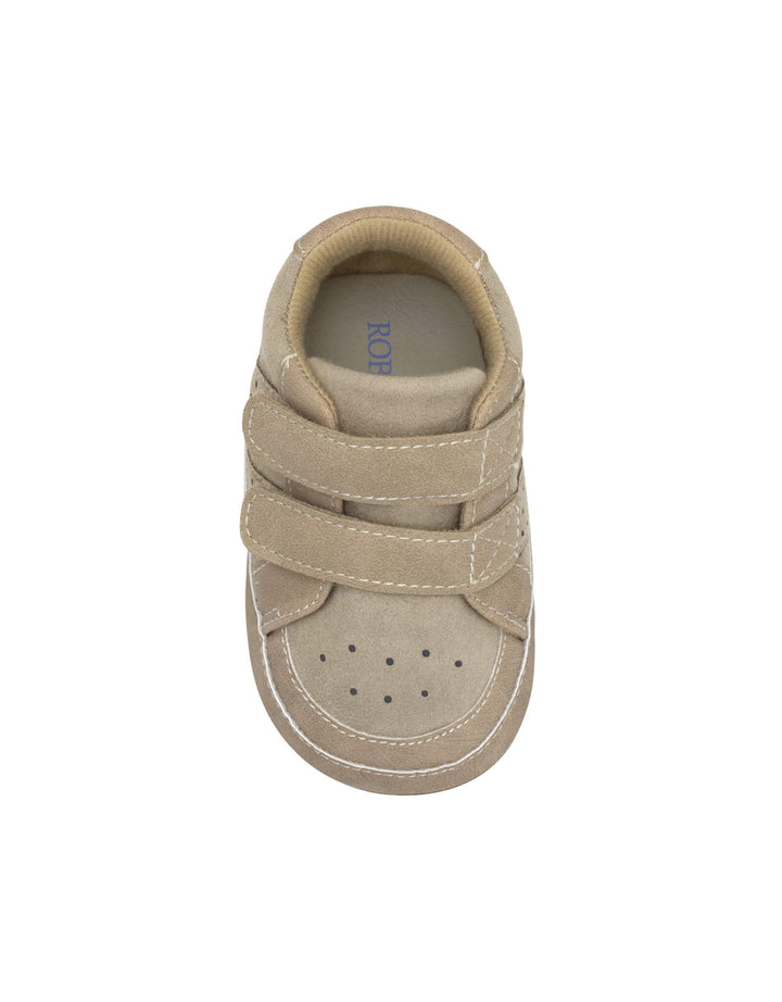 Robeez Neil First Kicks top