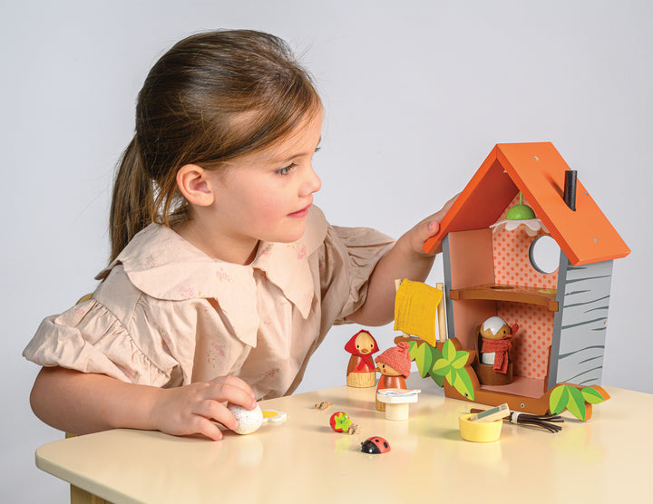 Tender Leaf Toys Robin's Nest Box model