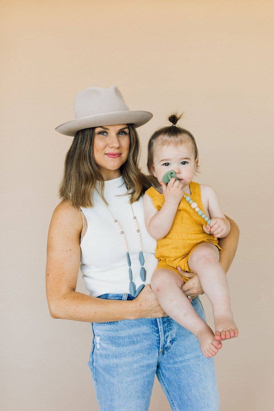 Chewable Charm The Emerson Teething Necklace model