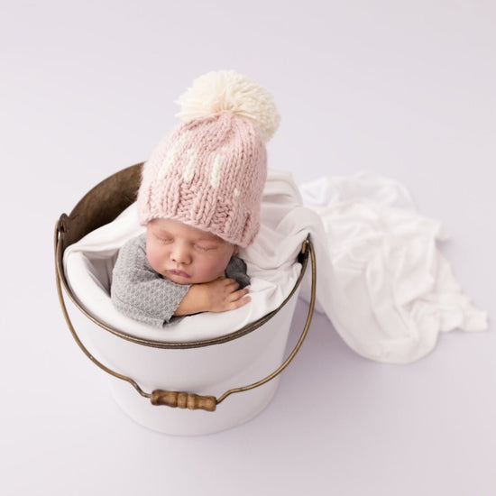 Huggalugs Hi Beanie in Rosy model bucket