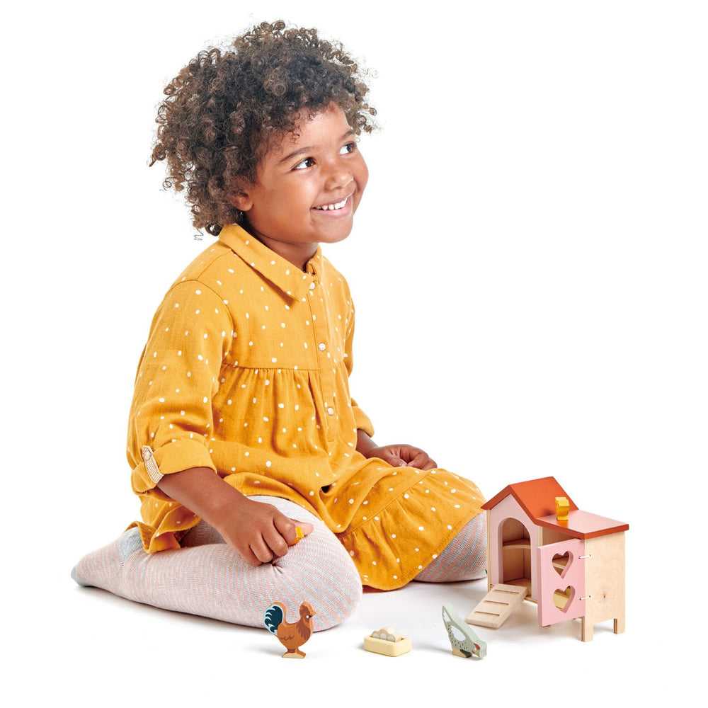 Tender Leaf Toys Chicken Coop model