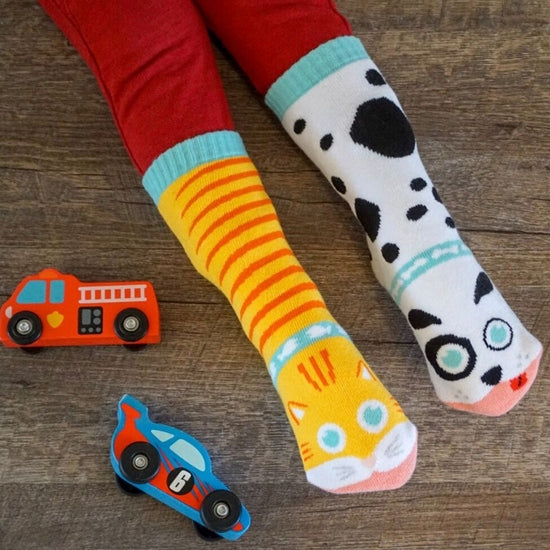 Pal Socks Cat & Dog Pals Socks model