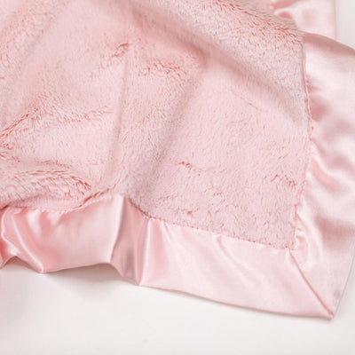Lush Mini Blanket in Light Pink